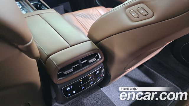 Genesis G80 2021 — photo 32