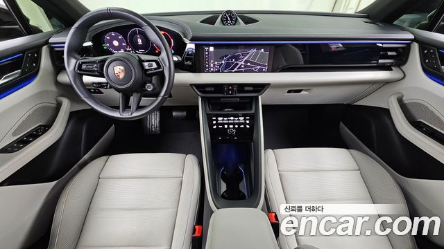 Porsche Macan 2025 — photo 8