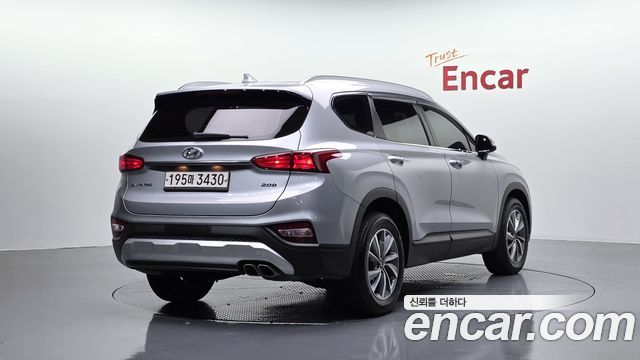 Hyundai Santafe 2019 — photo 2
