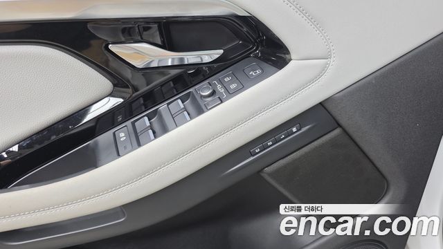 Land Rover Range Rover Evoque 2021 — photo 18