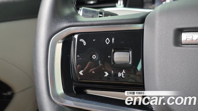 Land Rover Range Rover Evoque 2021 — photo 22