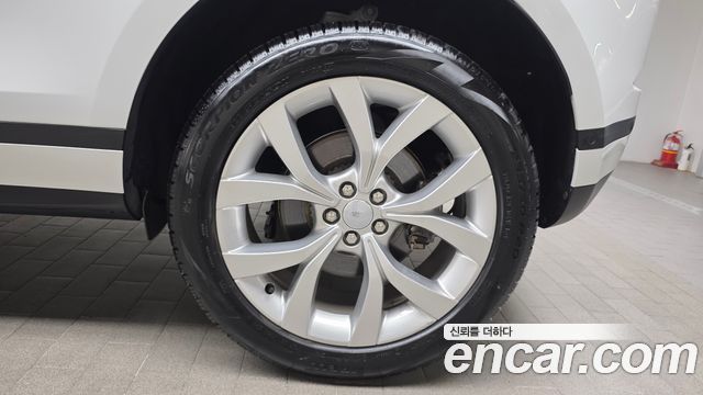 Land Rover Range Rover Evoque 2021 — photo 7