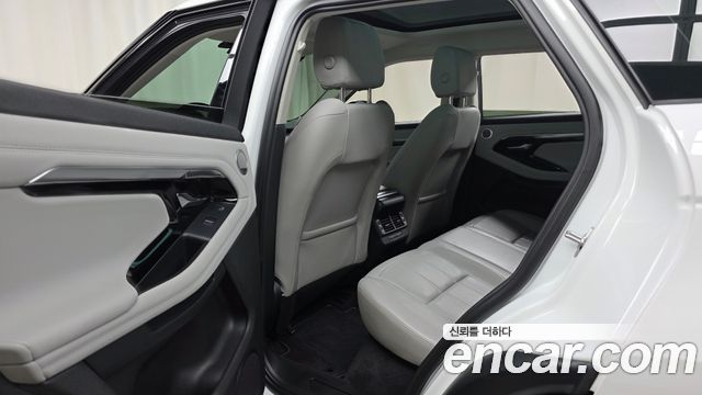 Land Rover Range Rover Evoque 2021 — photo 28