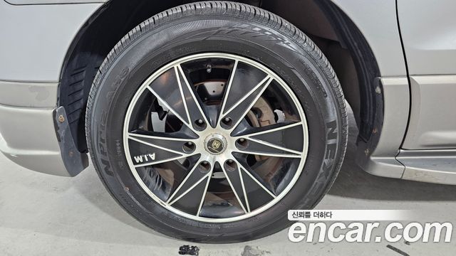 Hyundai Starex 2011 — photo 5