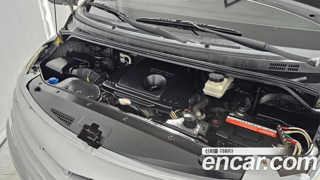 Hyundai Starex 2011 — photo 6