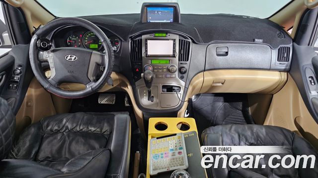 Hyundai Starex 2011 — photo 7