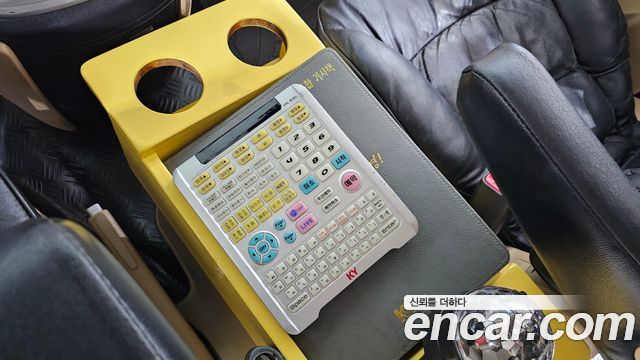 Hyundai Starex 2011 — photo 18