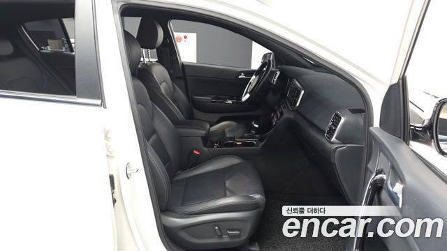 Kia Sportage 2019 — photo 11