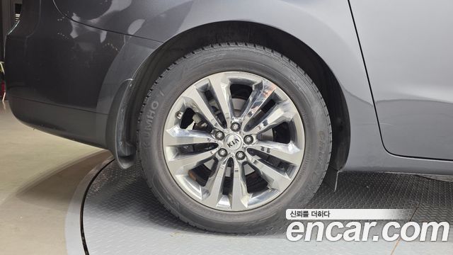 Kia Canival 2018 — photo 5