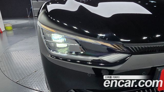 Kia EV6 2023 — photo 8
