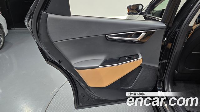 Kia EV6 2023 — photo 15