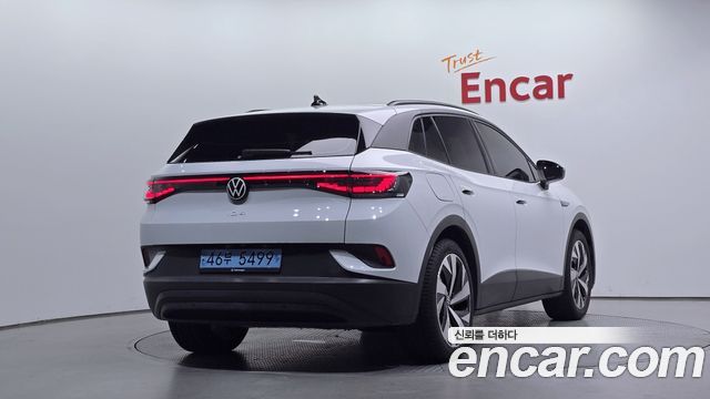 Volkswagen ID.4 2023 — photo 2
