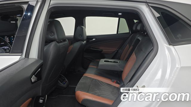 Volkswagen ID.4 2023 — photo 18
