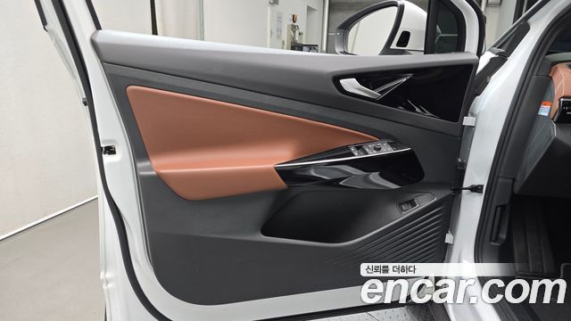 Volkswagen ID.4 2023 — photo 14