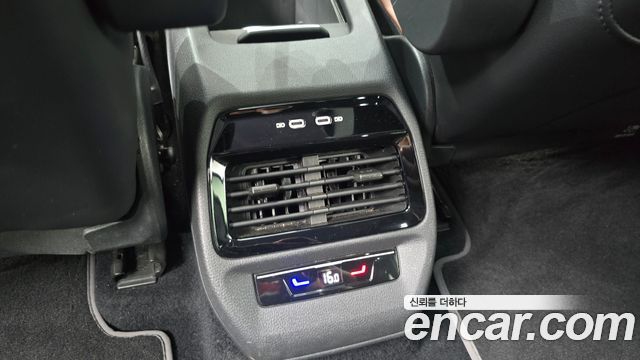 Volkswagen ID.4 2023 — photo 28
