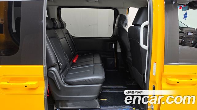 Hyundai Staria 2022 — photo 12