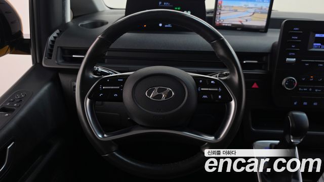 Hyundai Staria 2022 — photo 14