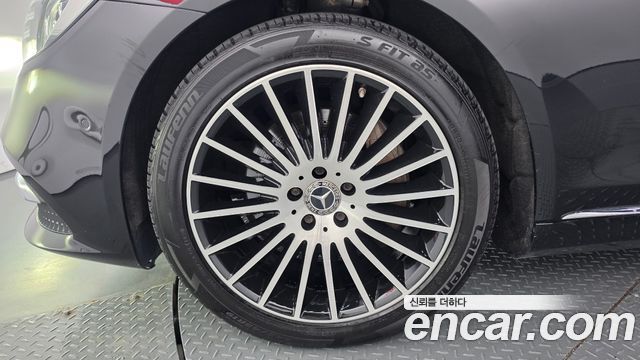 Mercedes-Benz S-Class 2019 — photo 5
