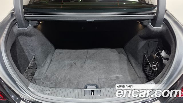 Mercedes-Benz S-Class 2019 — photo 26