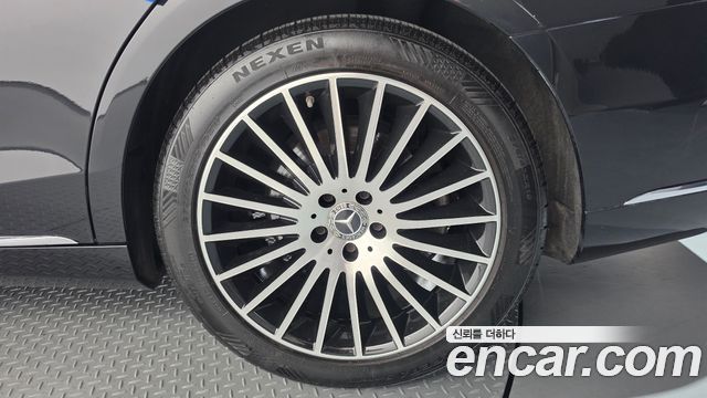 Mercedes-Benz S-Class 2019 — photo 7