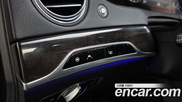 Mercedes-Benz S-Class 2019 — photo 30