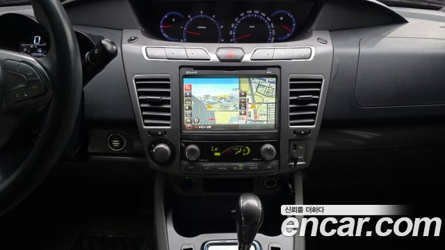 KG Mobility KORANDO 2015 — photo 15