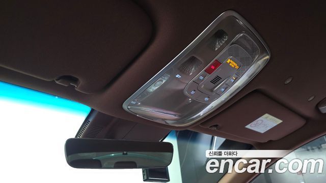 Genesis G90 2023 — photo 24