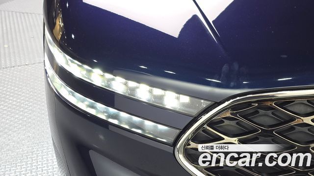 Genesis G90 2023 — photo 8