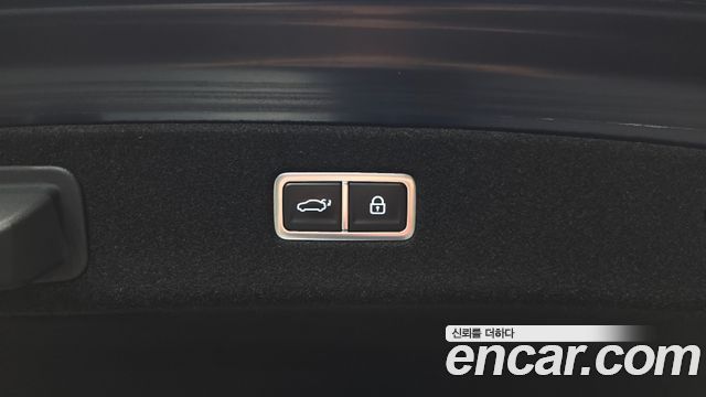 Genesis G90 2023 — photo 33