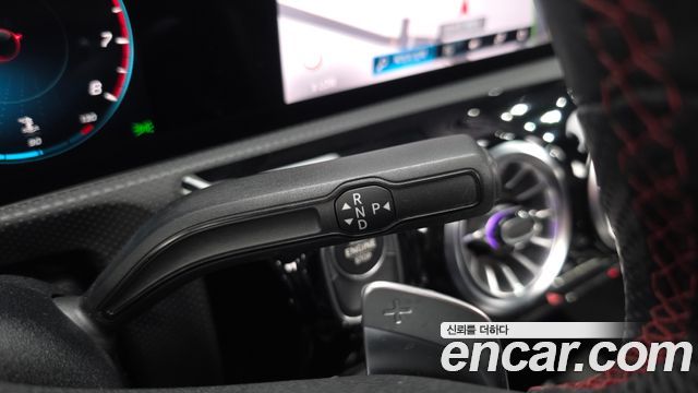 Mercedes-Benz CLA-Class 2022 — photo 12