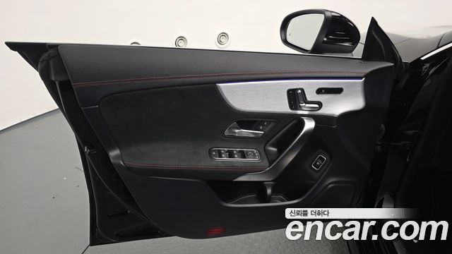 Mercedes-Benz CLA-Class 2022 — photo 14
