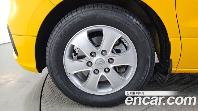 Hyundai Starex 2019 — photo 5
