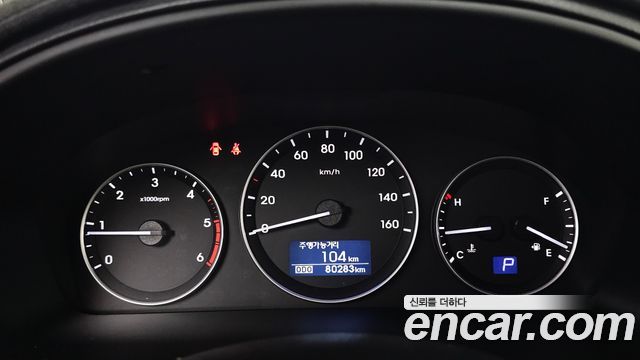 Hyundai Starex 2019 — photo 8