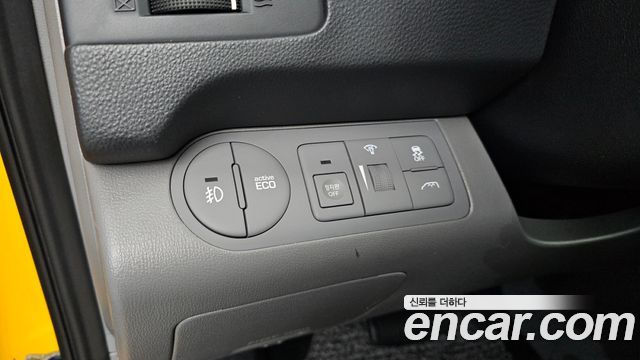 Hyundai Starex 2019 — photo 13
