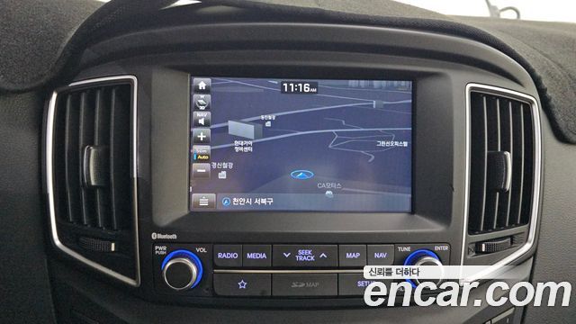Hyundai Starex 2019 — photo 16