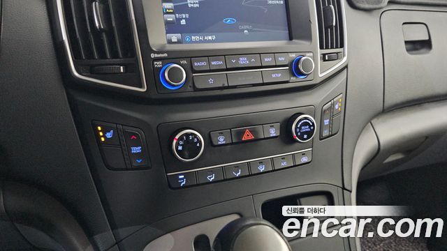 Hyundai Starex 2019 — photo 18