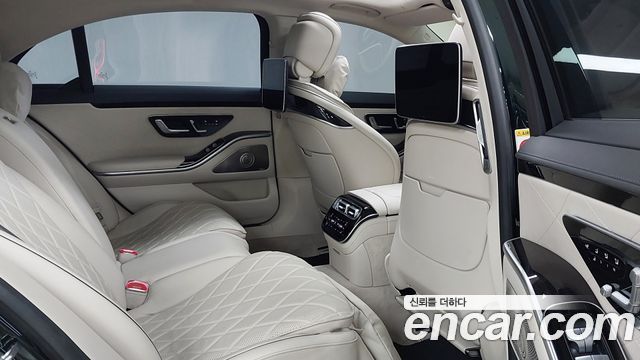 Mercedes-Benz S-Class 2021 — photo 10