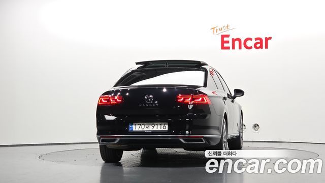 Volkswagen Passat 2022 — photo 4