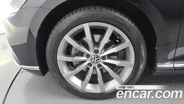 Volkswagen Passat 2022 — photo 5