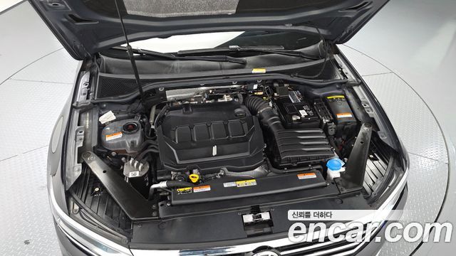 Volkswagen Passat 2022 — photo 6