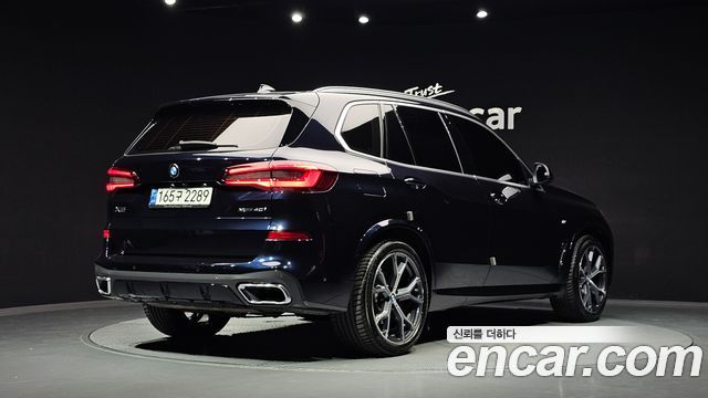 BMW X5 2022 — photo 2