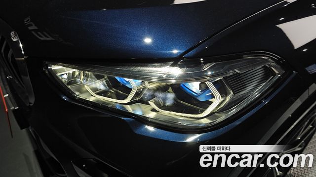 BMW X5 2022 — photo 8