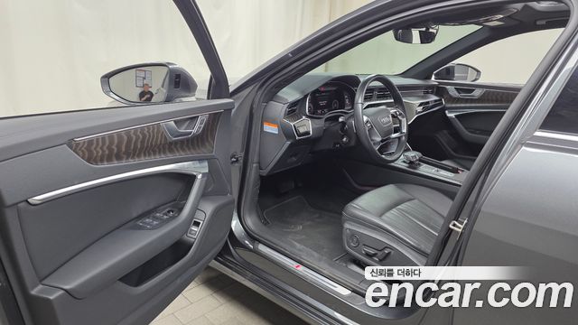Audi A6 2021 — photo 10