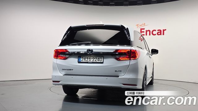 Honda Odyssey 2022 — photo 4