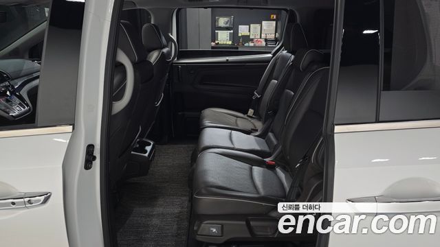 Honda Odyssey 2022 — photo 16