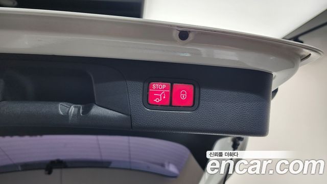 Mercedes-Benz GLC-Class 2019 — photo 23