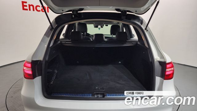 Mercedes-Benz GLC-Class 2019 — photo 24
