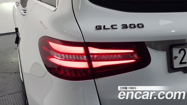 Mercedes-Benz GLC-Class 2019 — photo 9