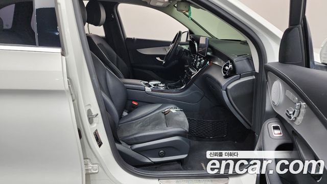 Mercedes-Benz GLC-Class 2019 — photo 16