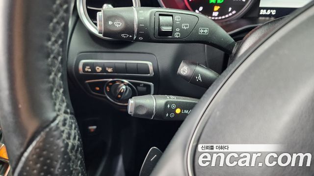 Mercedes-Benz GLC-Class 2019 — photo 30